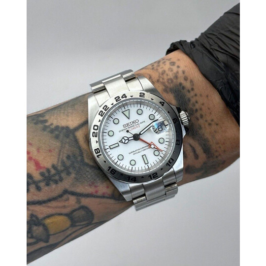 Custom Seiko Mod • White Polar “Kplorer II” Automatic GMT • 39mm